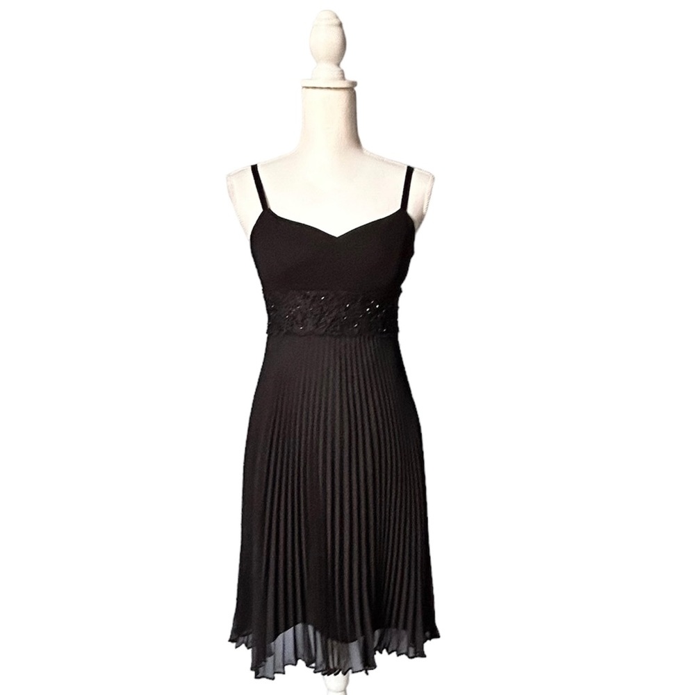 Ann Taylor Women’s Classic Fit and Flare Elegant Dress Black Size Petite 2